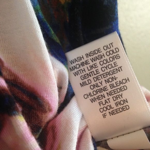 HUGE PRICE DROP! MUST GO! Simply Vera- Vera Wang - Picture 4 of 5